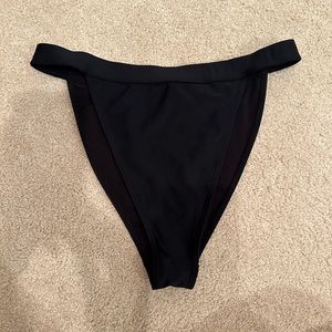 NWOT: Super high waisted Missguided size 12 black bikini bottoms